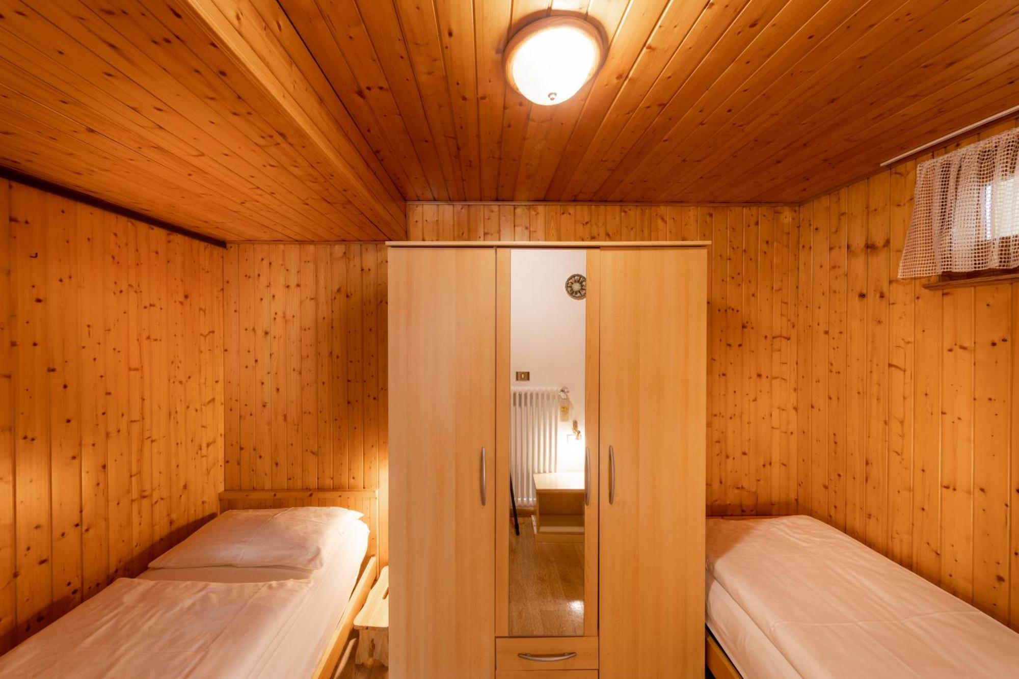 Apartament Majon D'Aisciuda Vigo di Fassa Pokój zdjęcie